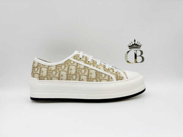 Sneakers Walk'n platform gold letter