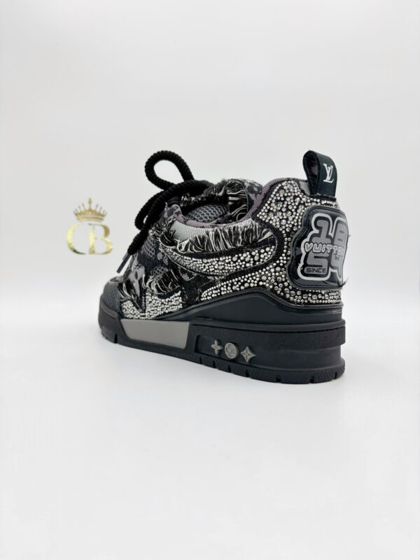 Sneakers Trainer Limited Edition Flores Black Monogram - Imagen 3