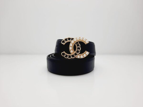 Chanel Perlas