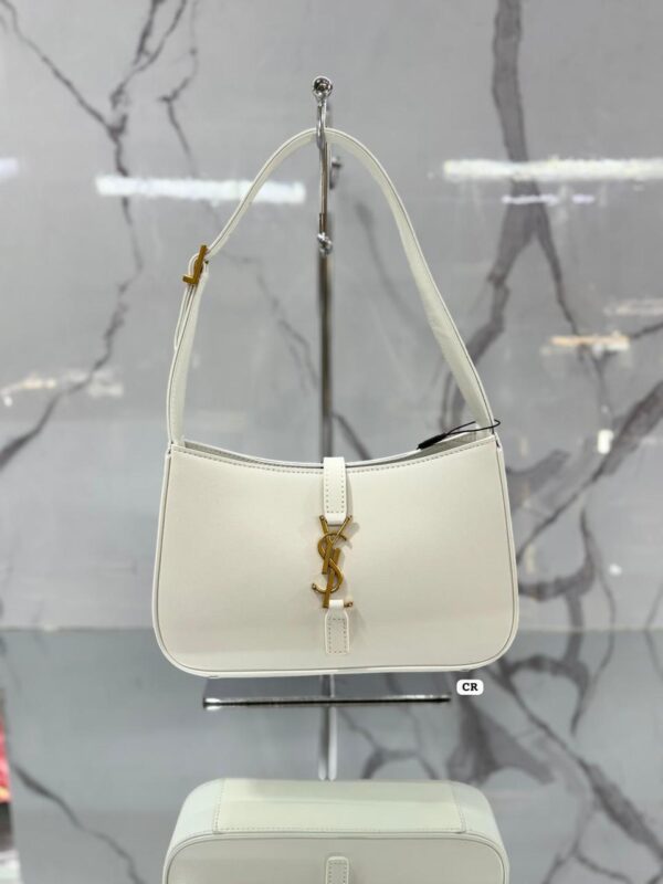 SL White