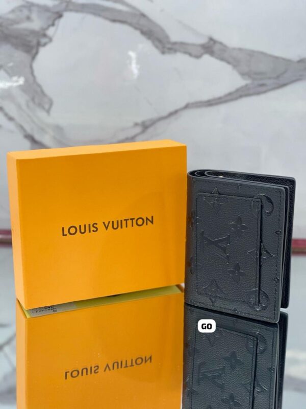 Black Monogram LV