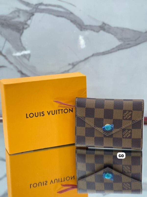 Brown Domino LV