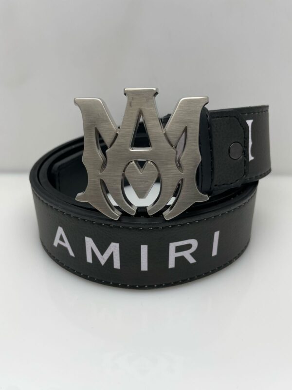 Amiri hebilla plata