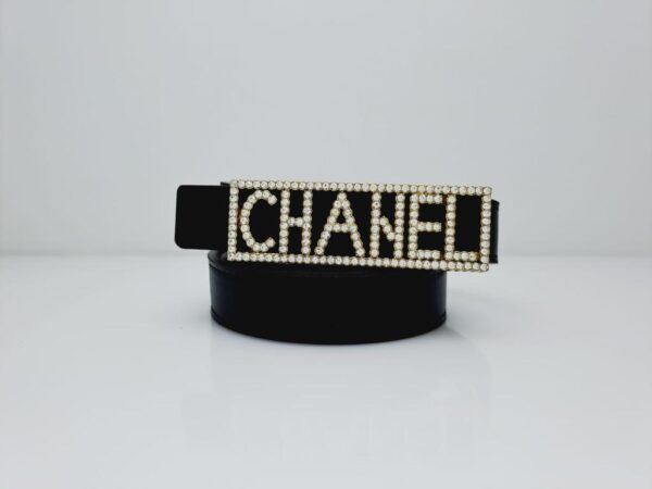 chanel letrero