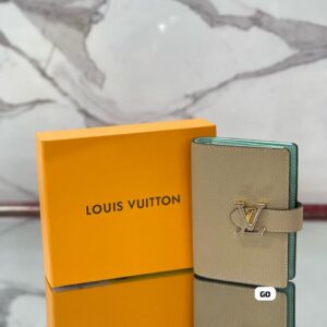 Beige Wallet W/Green LV Leather an Clasp