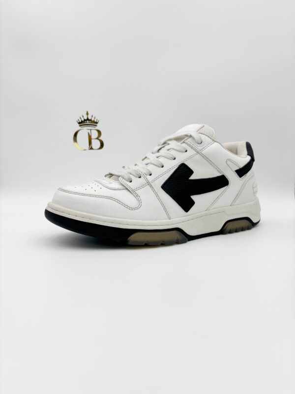 Sneakers Out Of Office White Black Arrow - Imagen 2