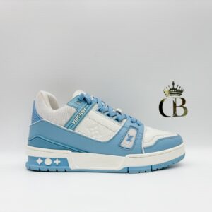| Trainer sky blue