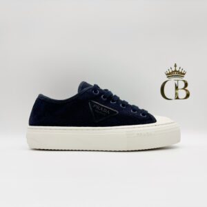 Blue canvas | with laces