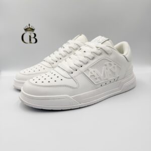 Amiri Clasico Logo bajo blanco