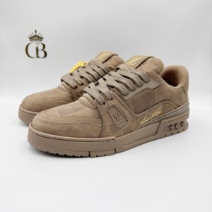 LV Trainer cinto cafe de gamuza