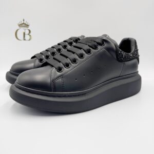 Alexander Mcqueen negro de piel con swarovski