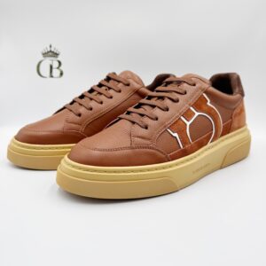 Ferragamo de piel cafe con gamuza