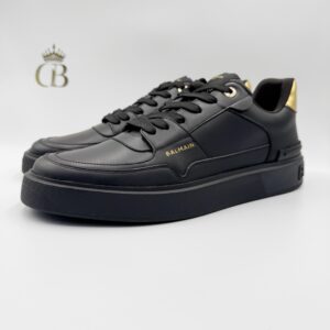 Balmain de piel negro con dorado