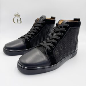 Bota Louboutin de piel negro con gamuza