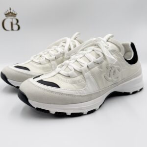 Chanel deportivo de piel con gamuza