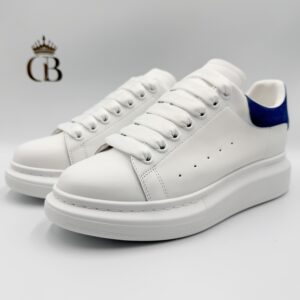 Alexander Mcqueen blanco talón azúl de gamuza