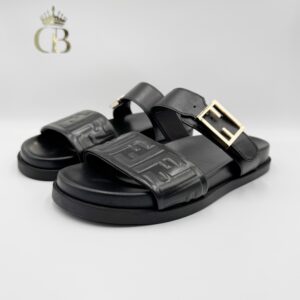 Sandalias de piel grabada