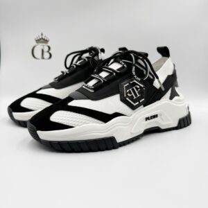 Tenis de plataforma negros con blanco de tela y gamuza