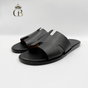 Sandalias de piel negras H