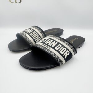 Sandalias Dway de de flores negras de tela